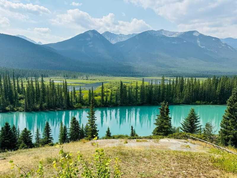 Banff: Lake Louise, Moraine, Emerald Lake & Johnston Canyon - Emerald Lake adds a second province and a different view