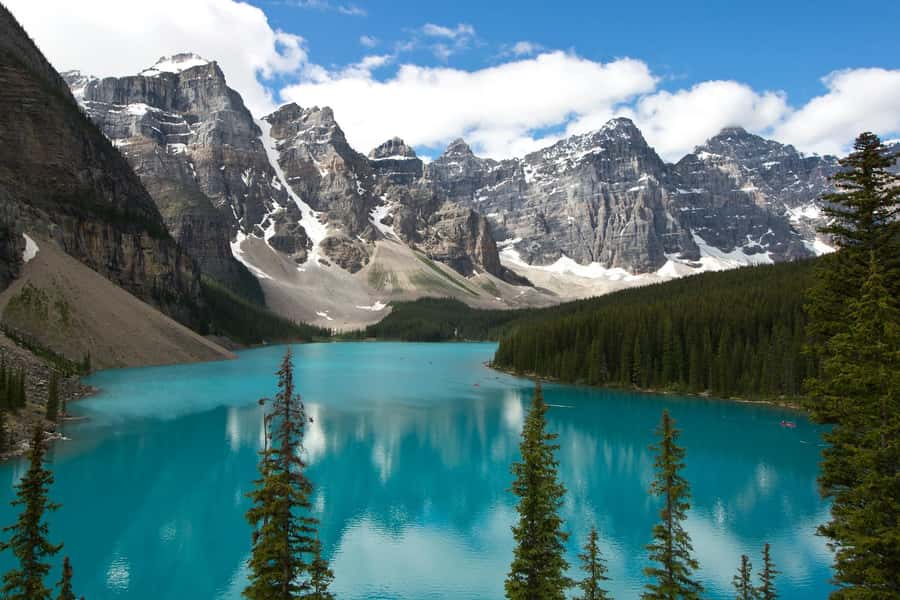 Banff: Moraine Lake, Lake Louise, Emerald Lake and Yoho Trip - Emerald Lake: The More Relaxed Lake Stop
