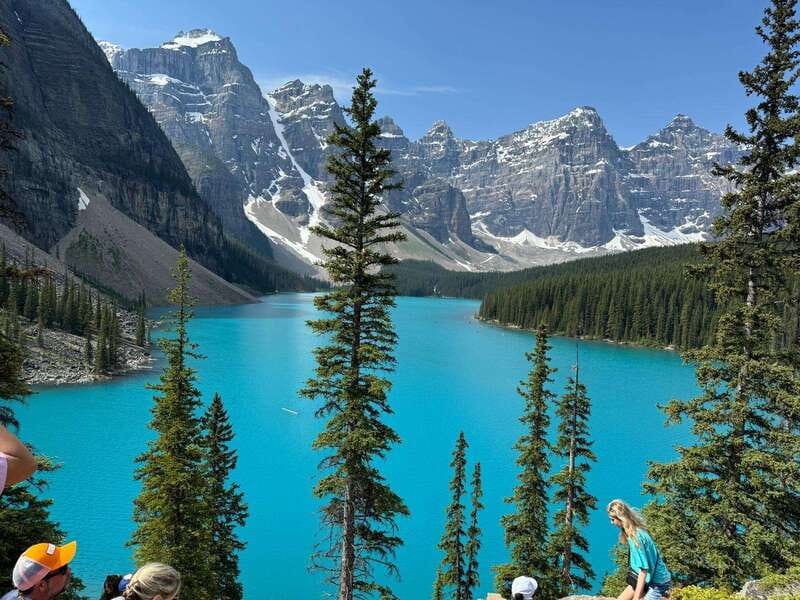 Banff. Moraine, Lake Louise ,Emerald & Johnston Canyon tour - The day’s key points