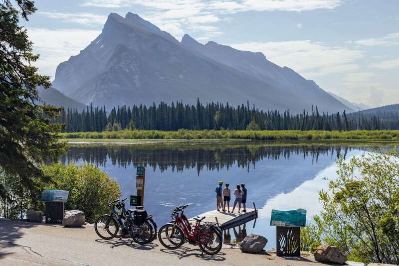 Banff: Mountain Lakeside Guided E-Bike Tour - Two Jack Lake and Mount Rundle reflections