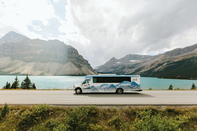 Banff Tour with Gondola & Lake Cruise - roundtrip from Calgary - How much time you get in downtown Banff