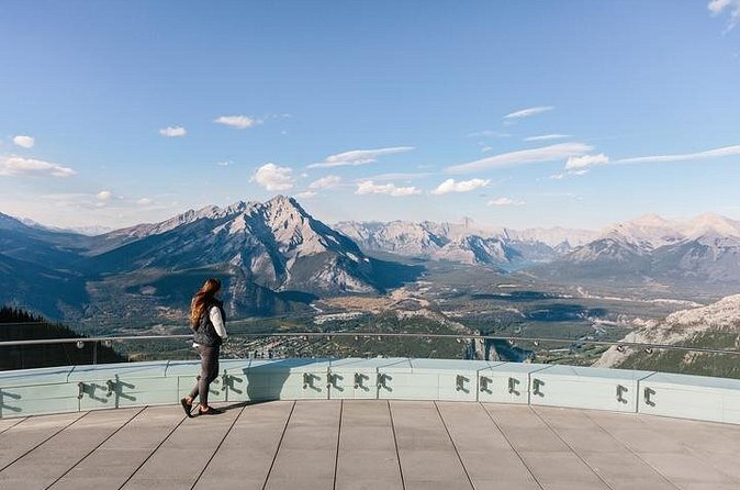 Banff Tour with Gondola & Lake Cruise - roundtrip from Canmore - The seasonal lake cruise from mid-May