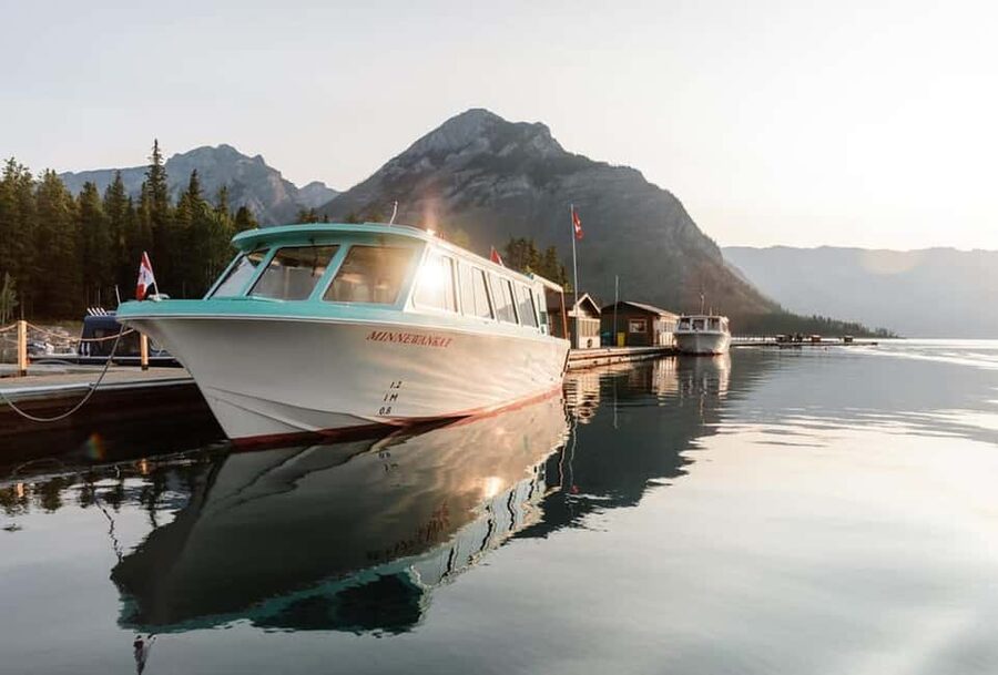 Banff Town, Gondola, Hot Springs, Bow Falls & Three Lakes - Banff Upper Hot Springs and the geothermal story