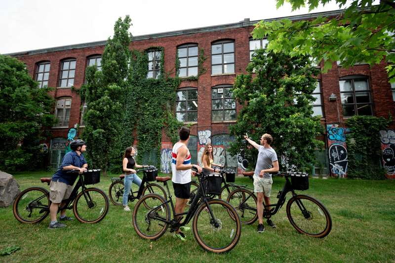 Bike/E-bike tour Plateau,MileEnd, Jean-Talon Market by Fitz - Why this ride gets beyond central Montreal
