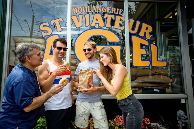 Bike/E-bike tour Plateau,MileEnd, Jean-Talon Market by Fitz - Mile End and the Montreal bagel stop