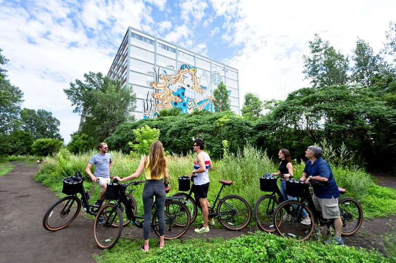 Bike/E-bike tour Plateau,MileEnd, Jean-Talon Market by Fitz - What the three-hour schedule really feels like