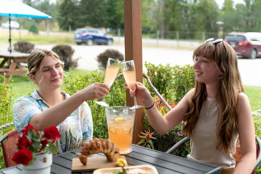 Buzz + Bites! Lunch for Two in East Kelowna - Practical Details Before You Go