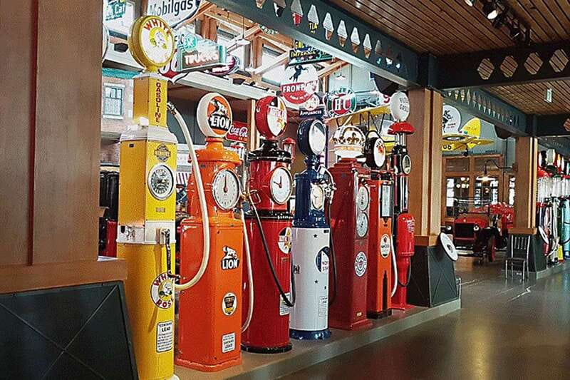 Calgary: 3.5-Hour Bus City Tour with Gasoline Alley Museum - Key points at a glance