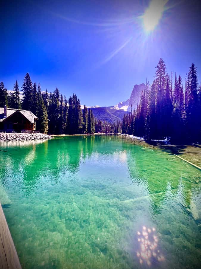 Calgary, Banff: Lake louise , Moraine ,Emerald Lake day Tour - Emerald Lake Gives You a Quieter Hour