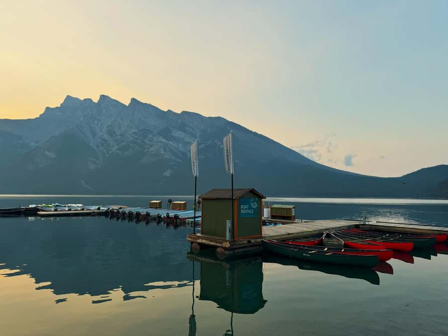 Calgary/Banff: Lake Louise, Moraine & Johnston Canyon Trip - Is $51 good value?