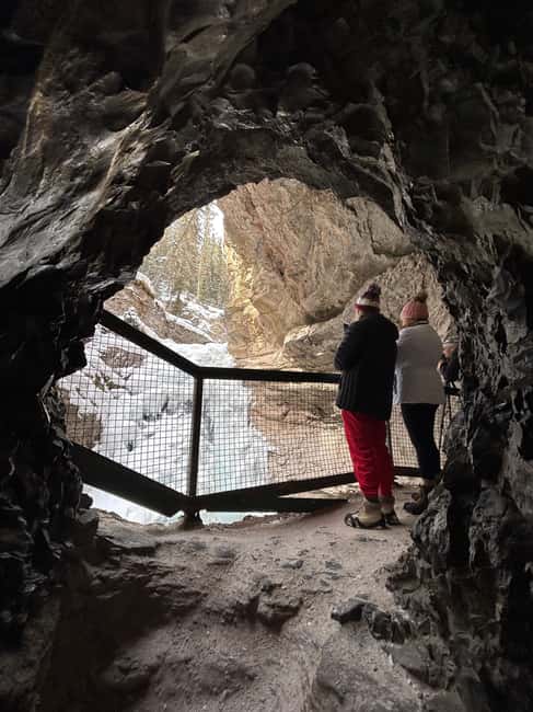 Calgary/Canmore/Banff: BEST of BANFF with LAKES Group Tour - Key points at a glance