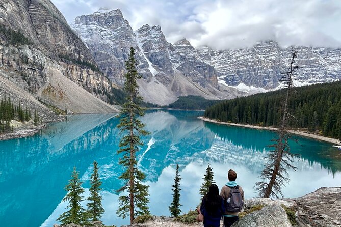 Calgary/Canmore/Banff: Moraine Lake & Lake Louise Return Shuttle - The five-hour schedule and its limits