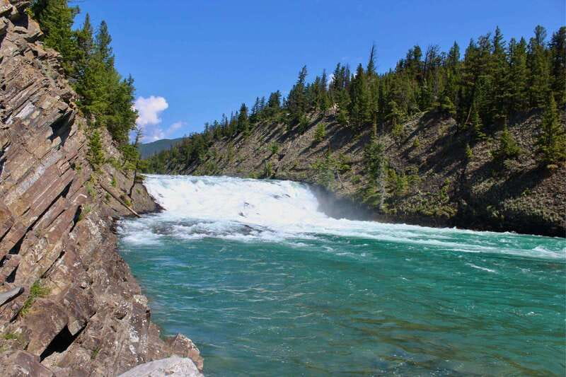 Calgary/Canmore: Lake Louise, Moraine Lake, & Banff Day Tour - Marble Canyon and the seasonal route