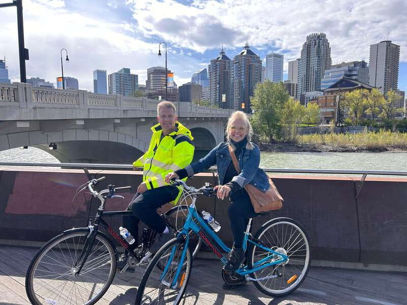 Calgary: City Bike Tour, Highlights and Bow River - Guides, Group Size, and the Feel of the Ride
