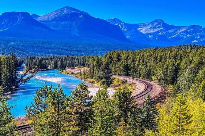 Calgary: Columbia Icefield Adventure, Skywalk and Peyto Lake Tour - Bow Lake gives you time to slow down