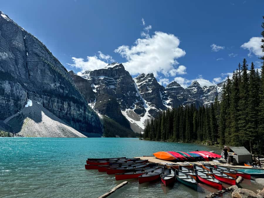 Calgary: Lake Louise, Moraine Lake, & Emerald Lake Tour - Banff town or Bow Falls at the end