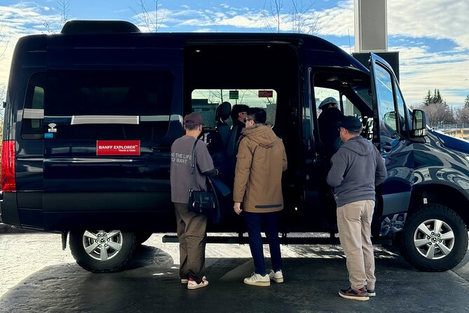 Calgary YYC Airport: Hassle-free Private Transfer to Lake Louise - Should you book the Calgary to Lake Louise transfer?