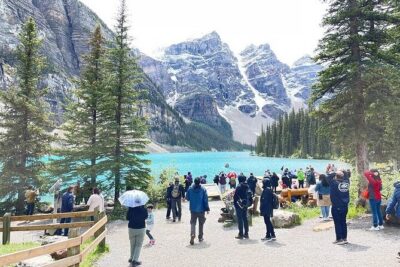 Calgary YYC Airport to Banff Hotels (Shared Shuttle Bus)