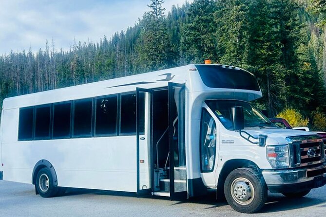 Calgary YYC Airport to Banff Shared Shuttle - Price and value at CA$44.74