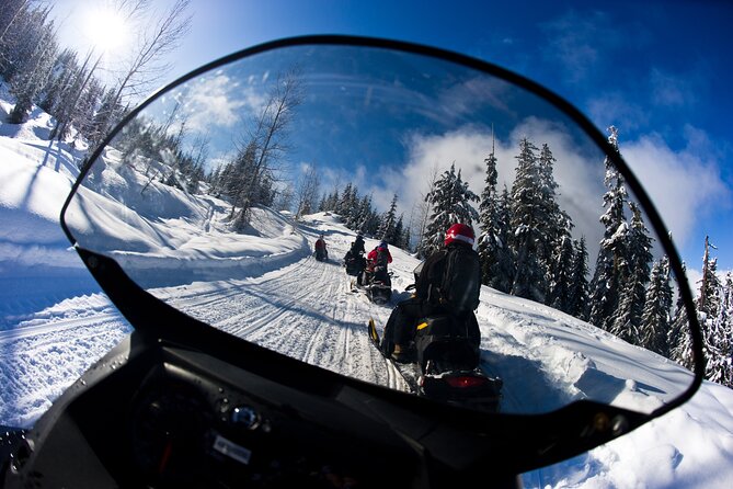 Callaghan Cruiser Snowmobile Tour - The Guides Make a Real Difference