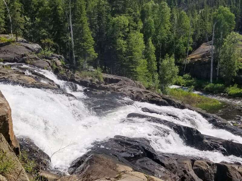 Cameron Falls Waterfall Tour - Cameron Falls and the black rock