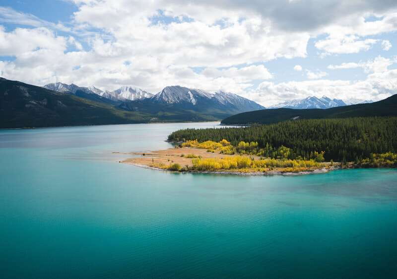 Canadian Rockies: Helicopter Flight with Exploration Hike - Why this flight and hike work so well together
