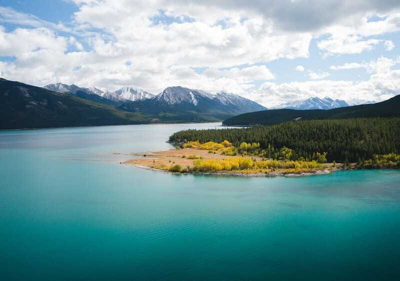 Canadian Rockies: Helicopter Flight with Exploration Hike - Hiking through alpine woods to Twin Falls