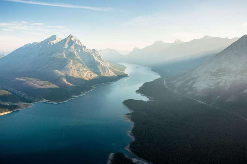 Canadian Rockies: Helicopter Flight with Exploration Hike - Group size, guides, and practical comfort