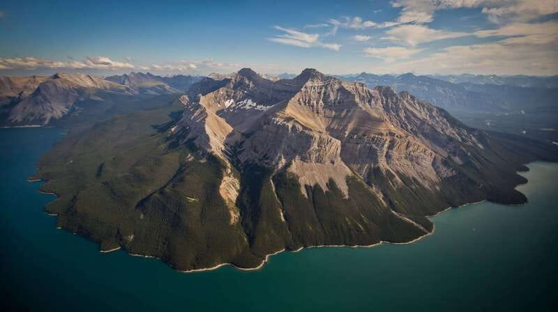Canadian Rockies: Helicopter Flight with Exploration Hike - Starting at Cline River Heliport