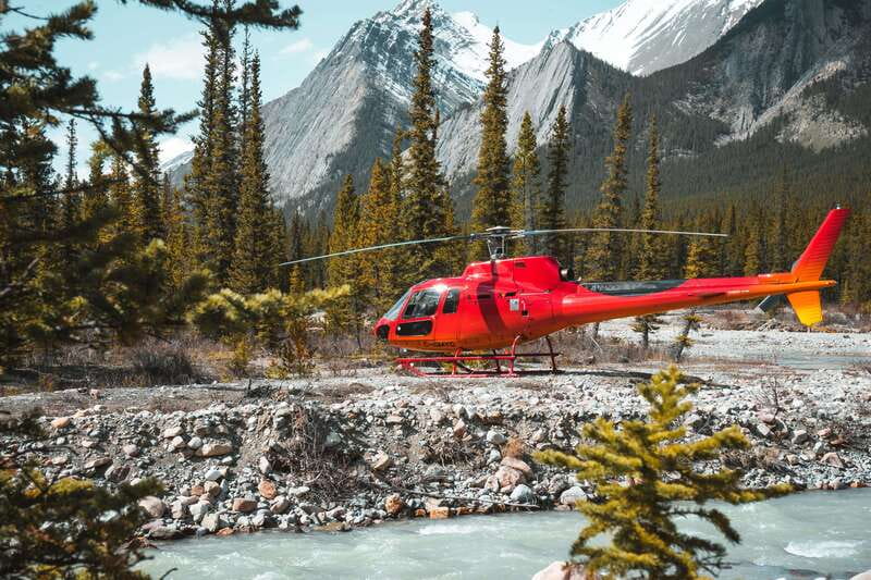Canadian Rockies: Private Helicopter Tour and Hike for Two - Key points at a glance