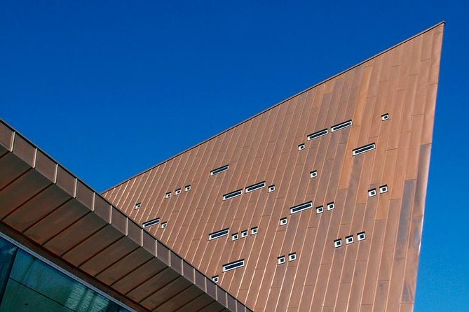 Canadian War Museum Admission - Getting there and handling your ticket