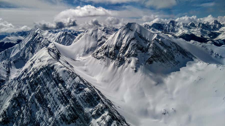 Canmore: 25-Minute Three Sisters Helicopter Tour - What $260 buys you for 25 minutes
