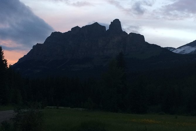 Canmore: Stargazing and Nature by Nightfall Walking Tour - 2hr - The hour when Canmore changes