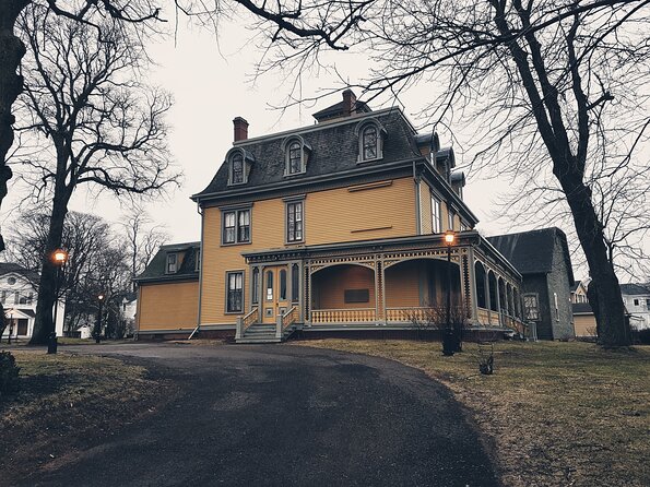 Charlottetown Small Group Walking Tour With Province House - Beaconsfield House and Government House
