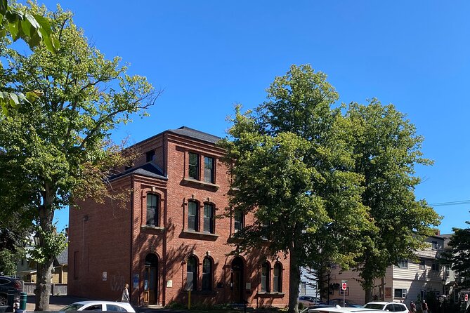 Charlottetown Walking Tour - City Hall and its neighbors reveal a working capital