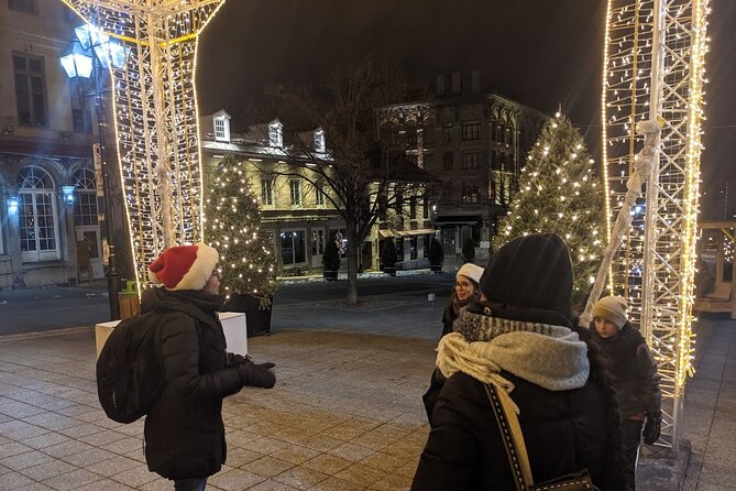 Christmas Walking Tour in Old Montreal - The World Trade Center Santa exhibit