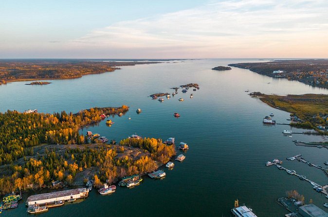 City and Culture Tour of Yellowknife - Pickup Timing and the Small-Group Setup