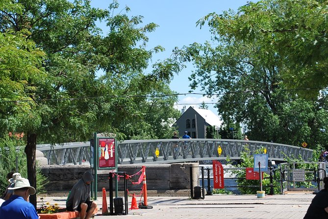 City tour; Like a Montrealer - Riding the Metro to Marché Atwater