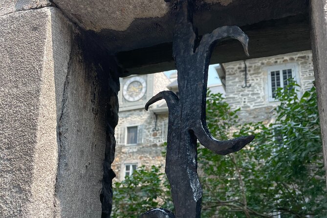Colonial Secrets of Old Montreal Walking Tour - Key points at a glance