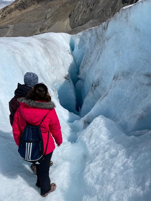 Columbia Icefield: Guided Glacier Hike - Meeting the guides and getting ready