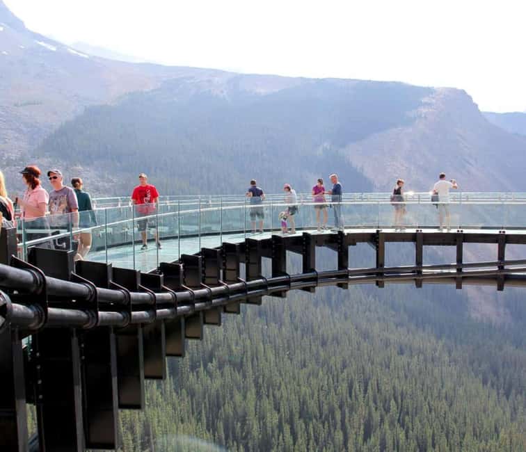 Columbia Icefield, Skywalk, Crowfoot Glacier, and Lakes Tour - Starting early and settling into the ride
