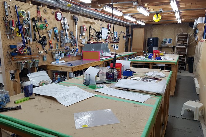 Create your own Stained Glass Masterpiece - Why the group size changes the experience