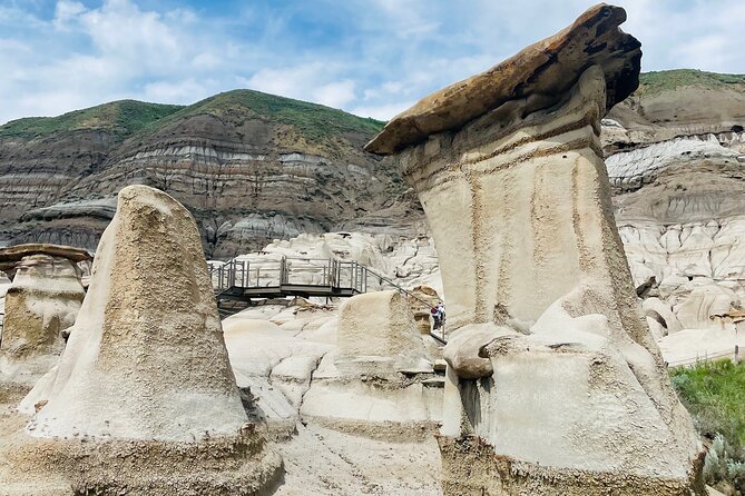 Day of Dinosaurs & Hoodoos from Calgary to Drumheller Badlands - Horseshoe Canyon gives you the first big view
