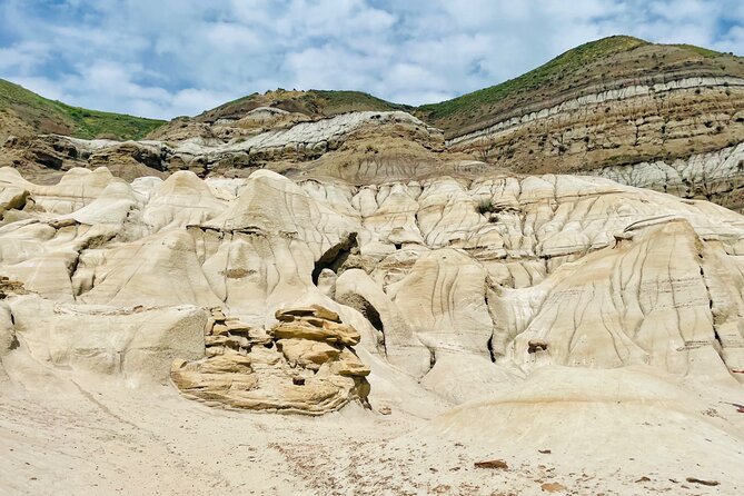 Day of Dinosaurs & Hoodoos from Calgary to Drumheller Badlands - The Royal Tyrrell Museum puts the fossils in context