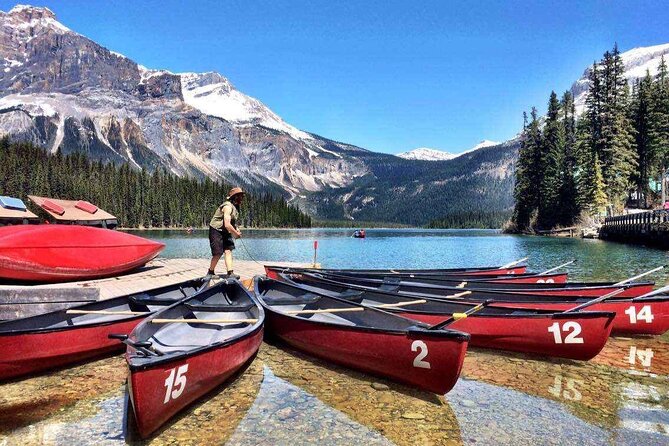 Day Trip: Lake Louise, Moraine Lake, Emerald Lake, Banff - Guides make a real difference on a tightly timed day