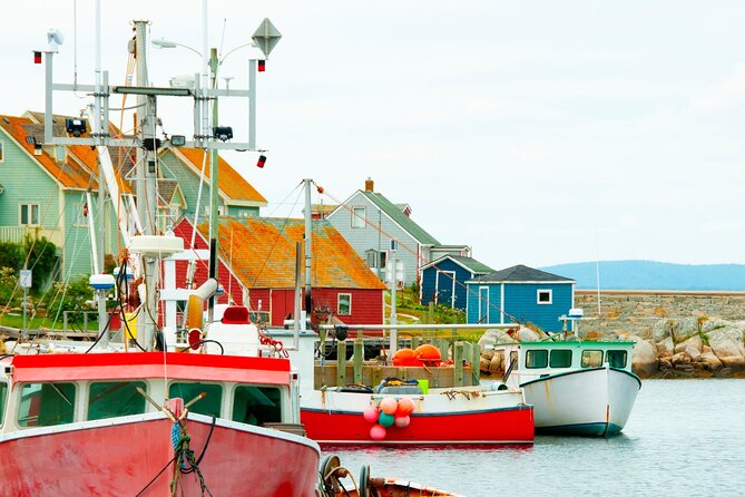 Day Trip to Lunenburg, Mahone Bay and Peggy's Cove from Halifax - Peggy’s Cove and its granite shoreline
