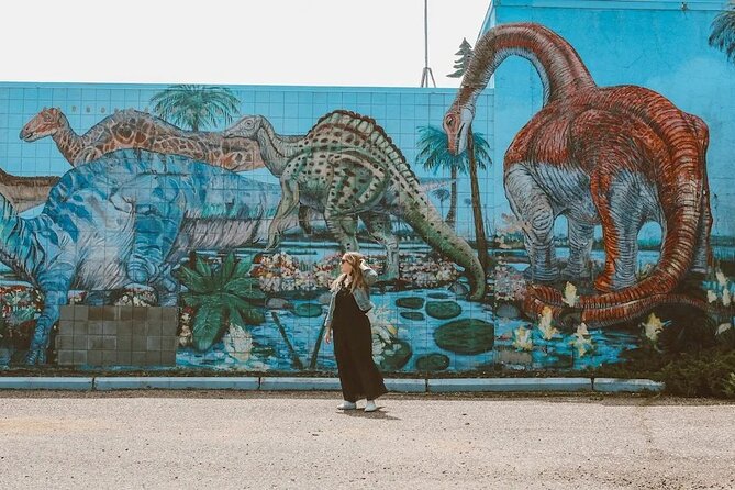 Dinosaurs, Canyons & Ghost Towns: Ultimate Drumheller Day Tour - Who should book this tour