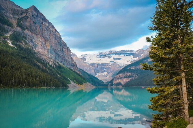 Discover 9 Iconic Banff Sights in a Day! with extra Comfort-12pax - Johnston Canyon adds walking to the day