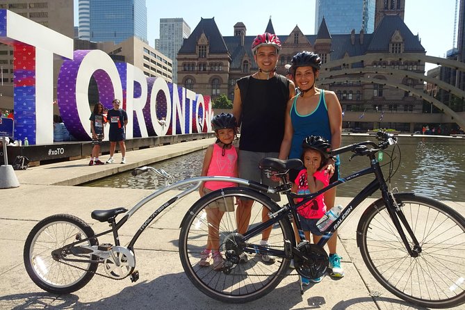 Downtown Toronto Bike Tour - The CN Tower and Toronto’s downtown core