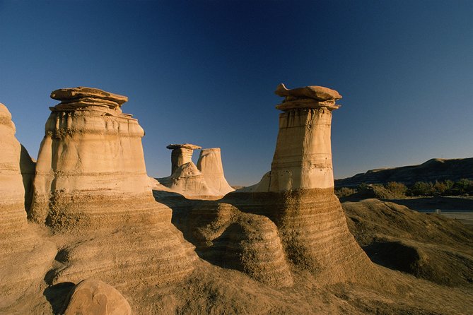 Drumheller and Badlands Full-Day Tour with a Small Group - From Calgary to the Canadian Badlands